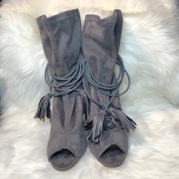 Olivia Ferguson Peep toe slouchy tie up tassel boots - Picture 4 of 6